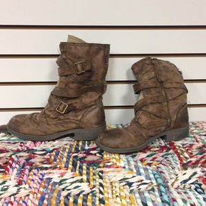 Roxy brown distressed biker boots size 7.5